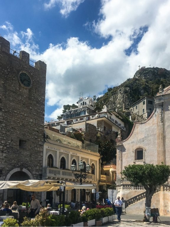 Taormina, Sicily, Italy photo by Maria Bobrova under license by Unsplash.com